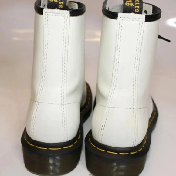 Dr. Martens White Smooth Leather 1460 Lace Up Ankle Boots  women’s Size 5/36 - Picture 5 of 13
